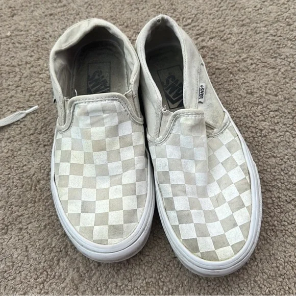 Vans - Picture 1 of 3